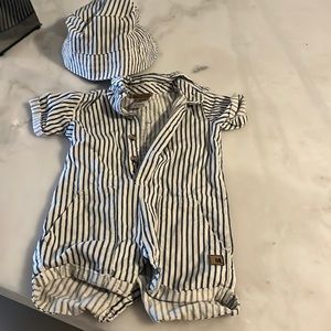 Jumper with matching hat